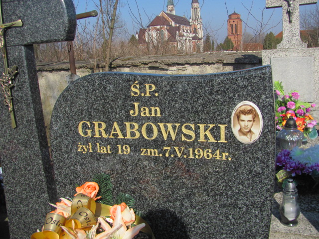 Czesław Grabowski 1914 Jasienica - Grobonet - Wyszukiwarka osób pochowanych