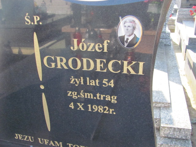 Czesław Grodecki 1963 Jasienica - Grobonet - Wyszukiwarka osób pochowanych