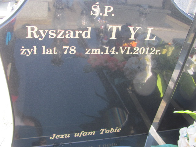 Elżbieta Tyl 1967 Jasienica - Grobonet - Wyszukiwarka osób pochowanych
